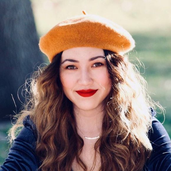 Meet your Posher, Candice - Picture 1 of 1